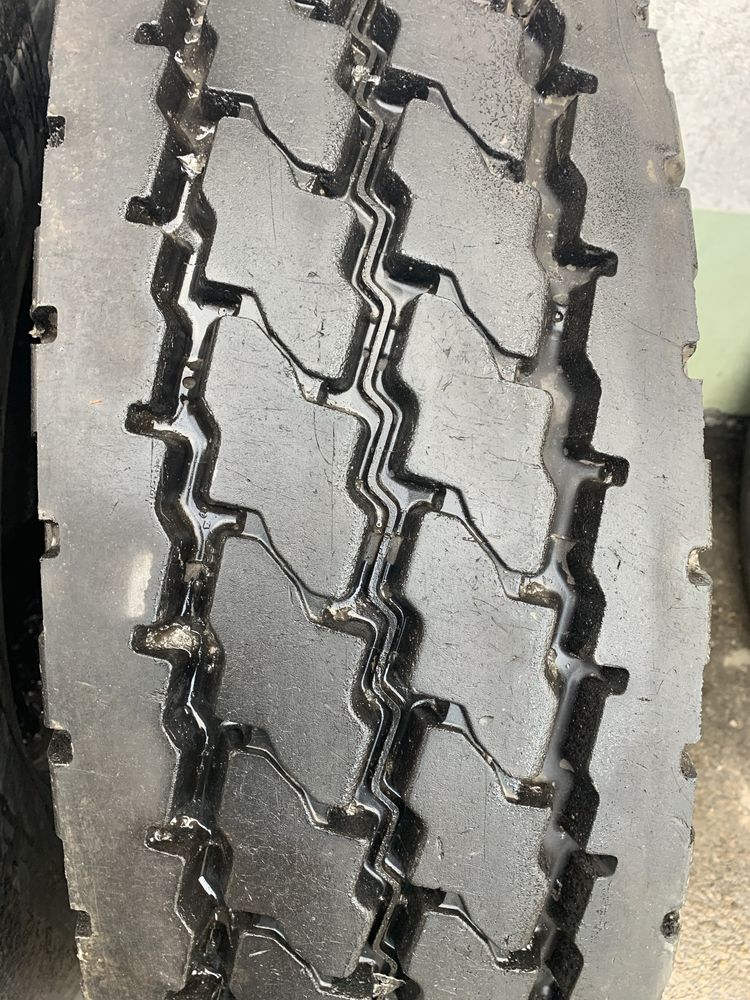 X33- 13 R22,5 Michelin / bez napraw
