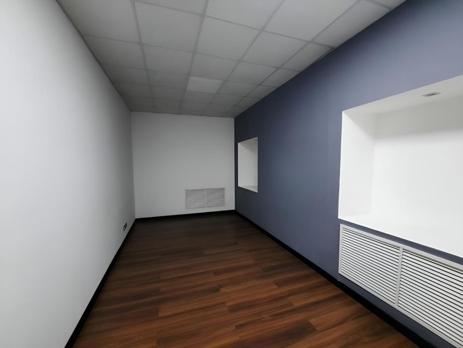 Оренда приміщення : офіс 138 м2 з окремим входом