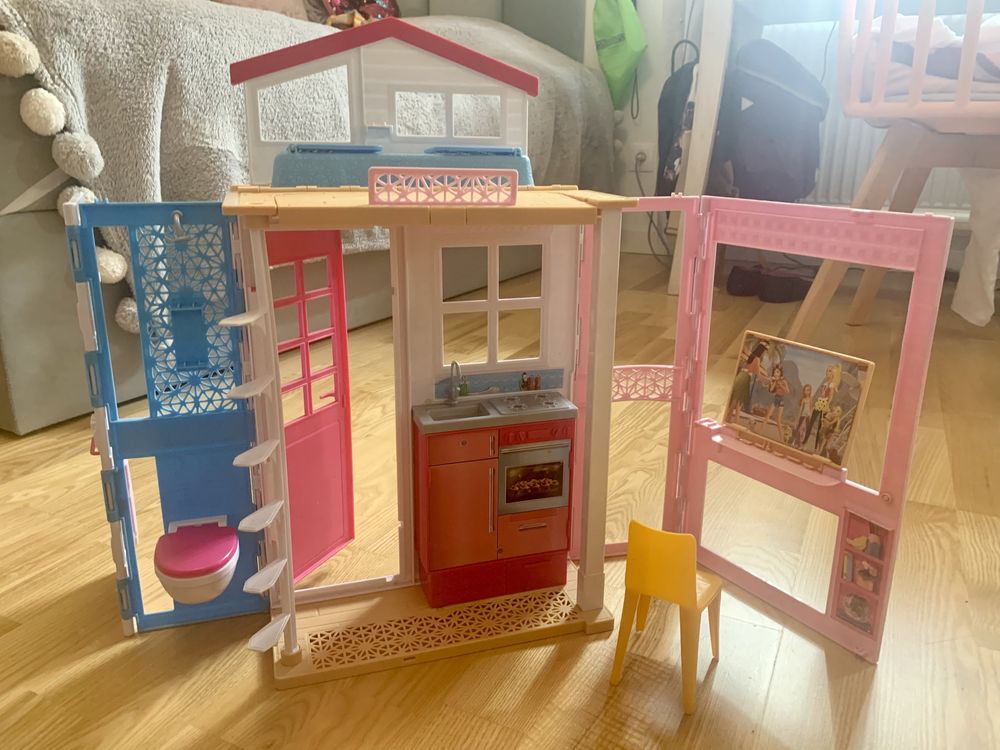 Oryginalny składany domek dla Barbie