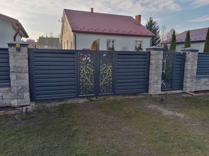 Ковані ворота і хвіртка