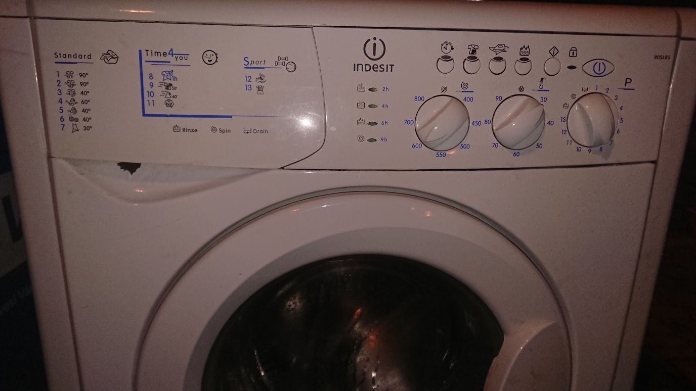 Стиральна машинка Indesit