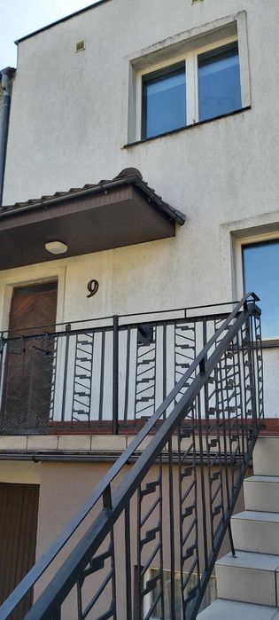 5/6 domu szeregowego do remontu kapitalnego  z wadą prawną