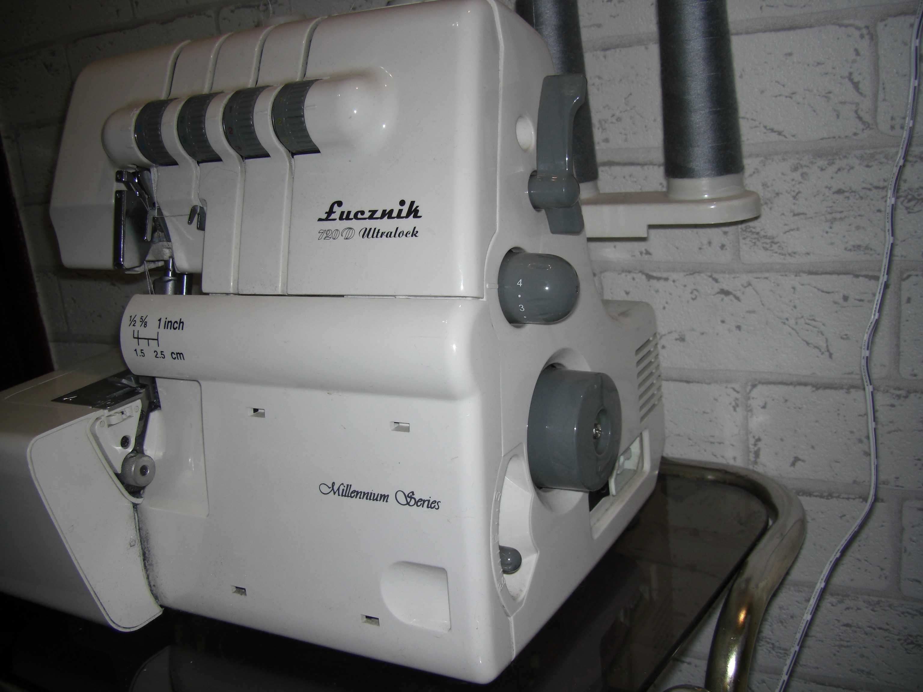 Overlock Łucznik 720d