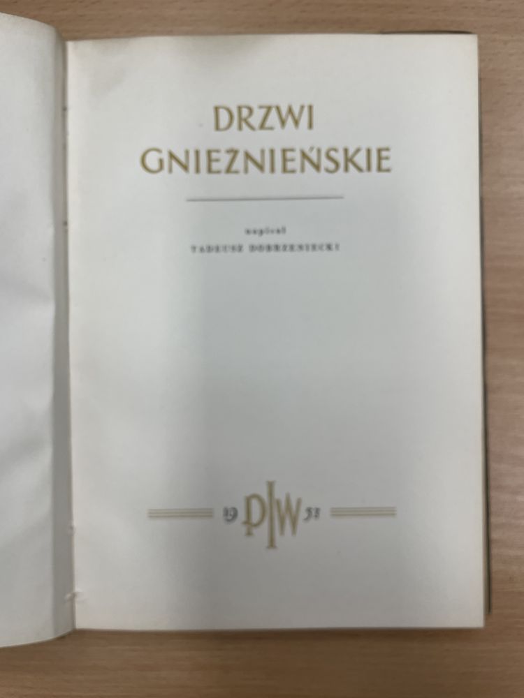 Drzwi Gnieźnieńskie klejnoty sztuki polskiej