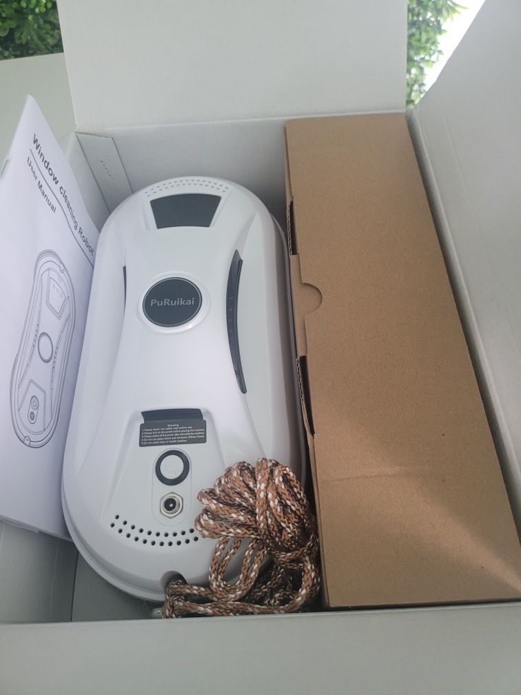 Robot  do mycia  szyb i kafli TANIO