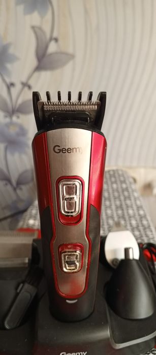 Машинка для стрижки 10 в 1  Geemy