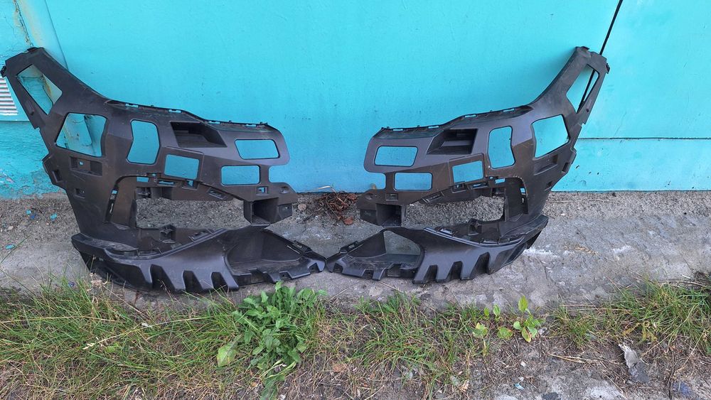 Кронштейн кріплення переднього бампера bmw f44