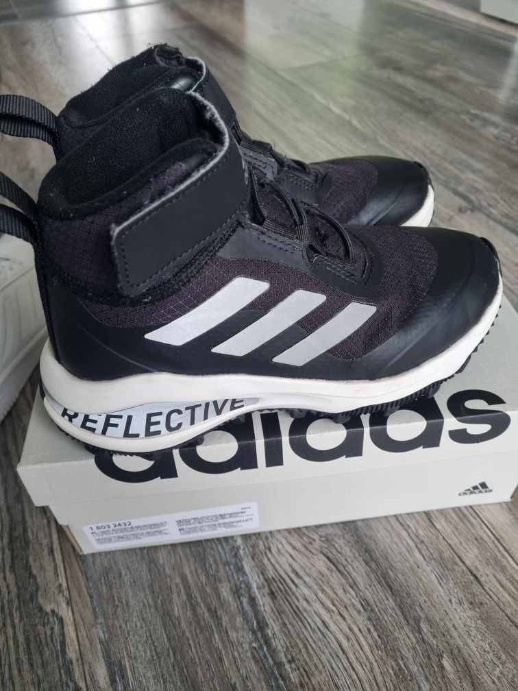 Czarne buty Adidas
