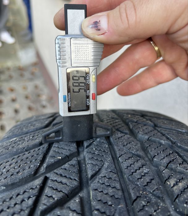 Opny 225/45/18 zimowe Bridgestone