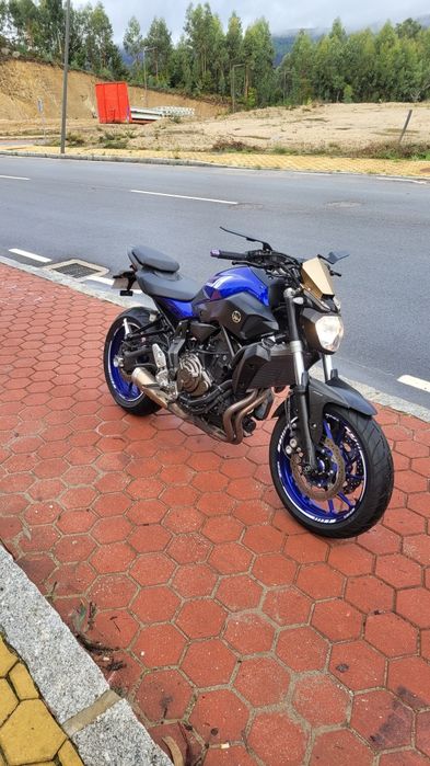 Yamaha MT07 55kw

2 pneus novos metzeler
Suporte matrícula curto