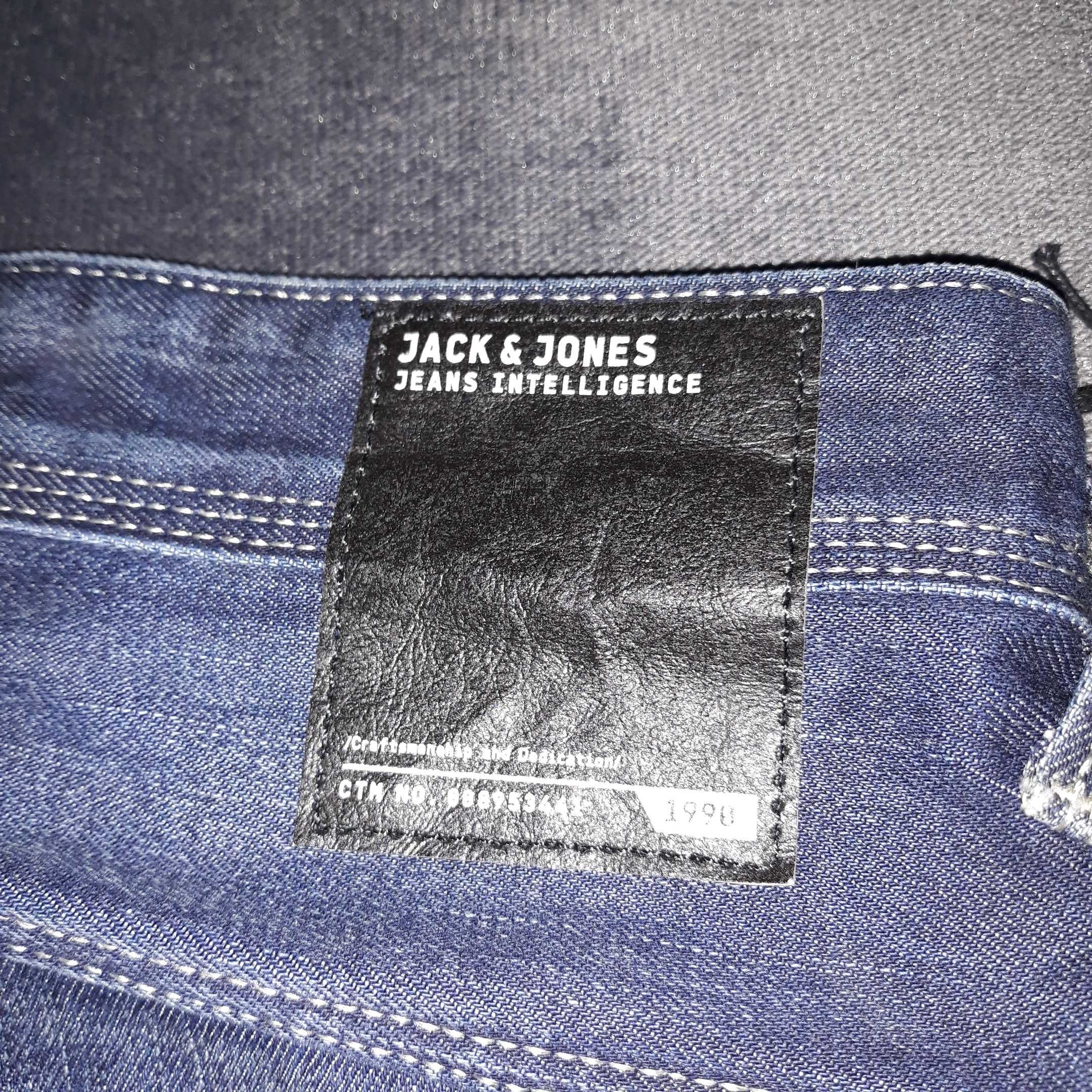 Nowe jeansy Jack & Jones 31 / 34