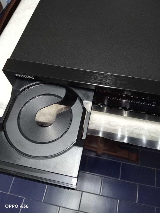 Leitor de CD Philips cd-614