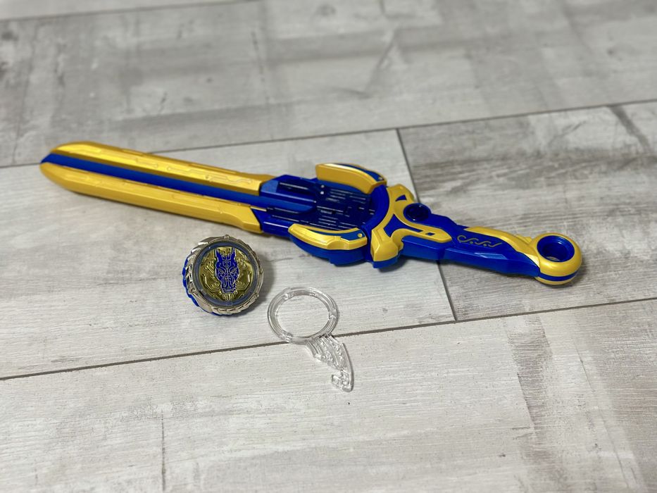 Infinity Nado, инфинити надо, меч и бейблейд, дзиґа