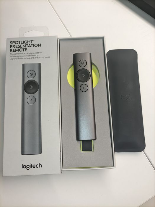 Logitech Spotlight Presentation Remote - Controle e Precisão!