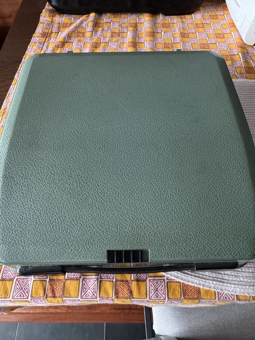 Olivetti Lettera 82