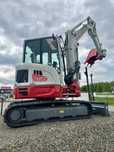 Nowa Takeuchi TB335R w obrysie; 3700 kg z głowicą Powertilt /TB235