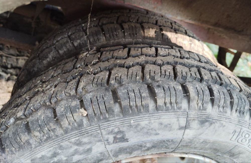 Ford Transit спарка двухтонник грузовой 1989 год 2,0 бензин карбюратор