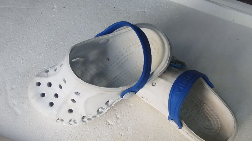 Літнє дитяче взуття