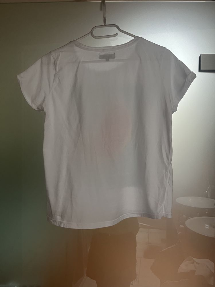 Biała koszulka z nadrukiem arbuza Reserved
