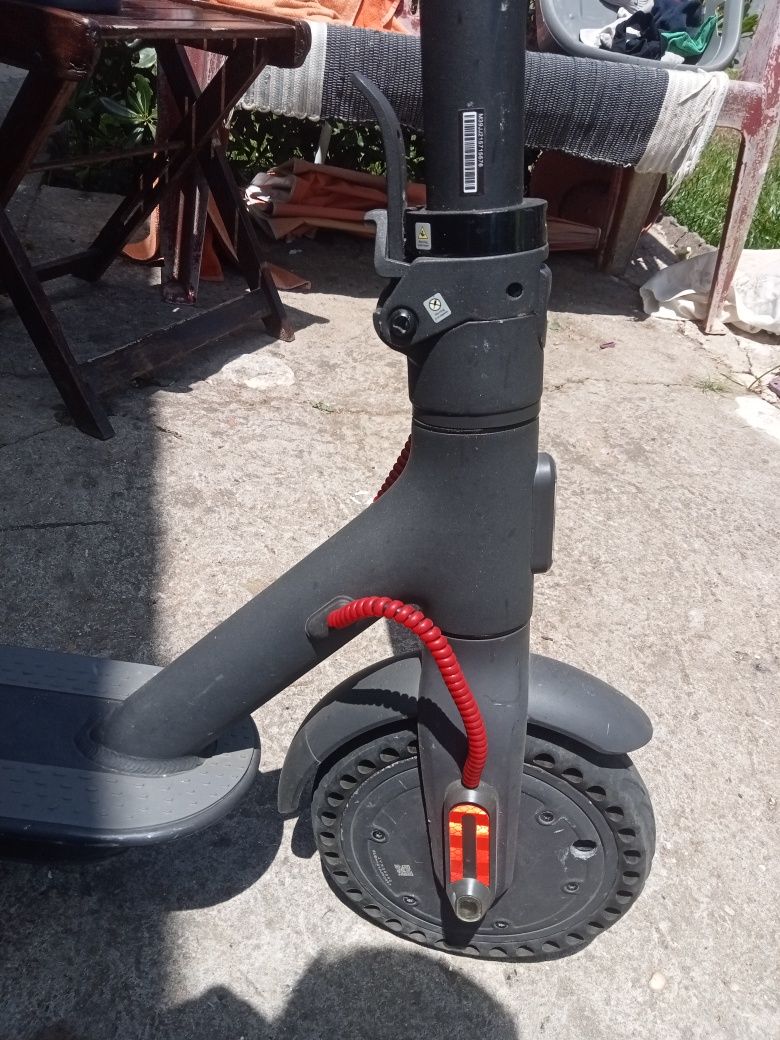 Trotinetes Xiaomi Essentials 1s