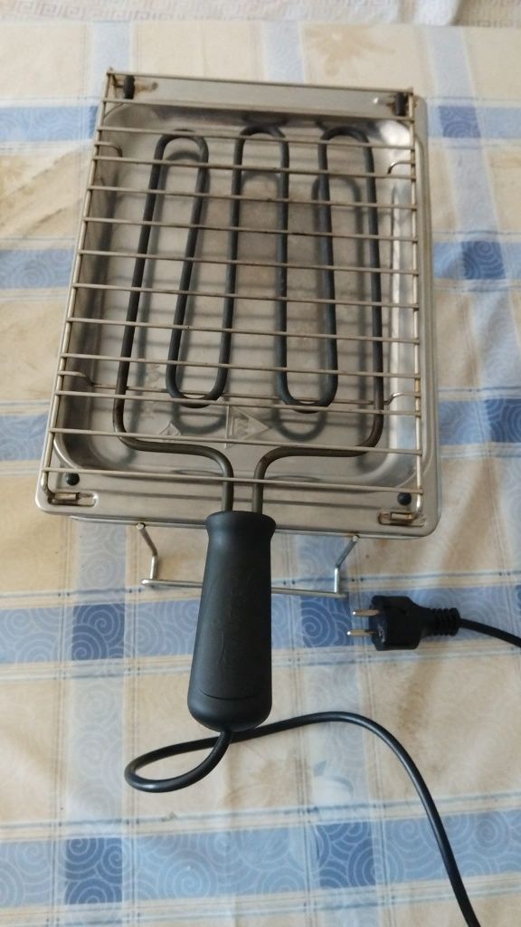 Grelhador elétrico flama