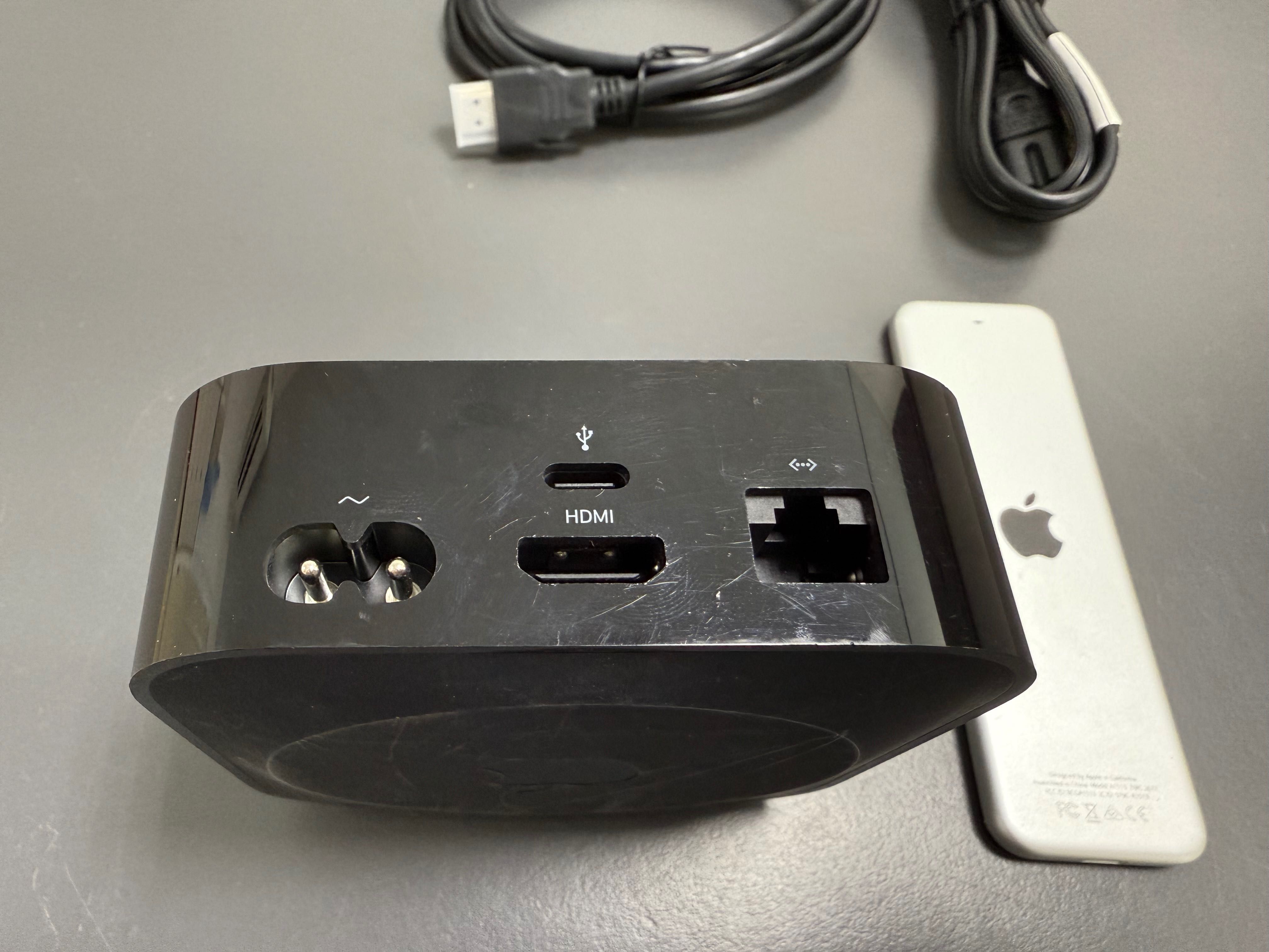 ТВ приставка Apple TV 4 32gb а1625