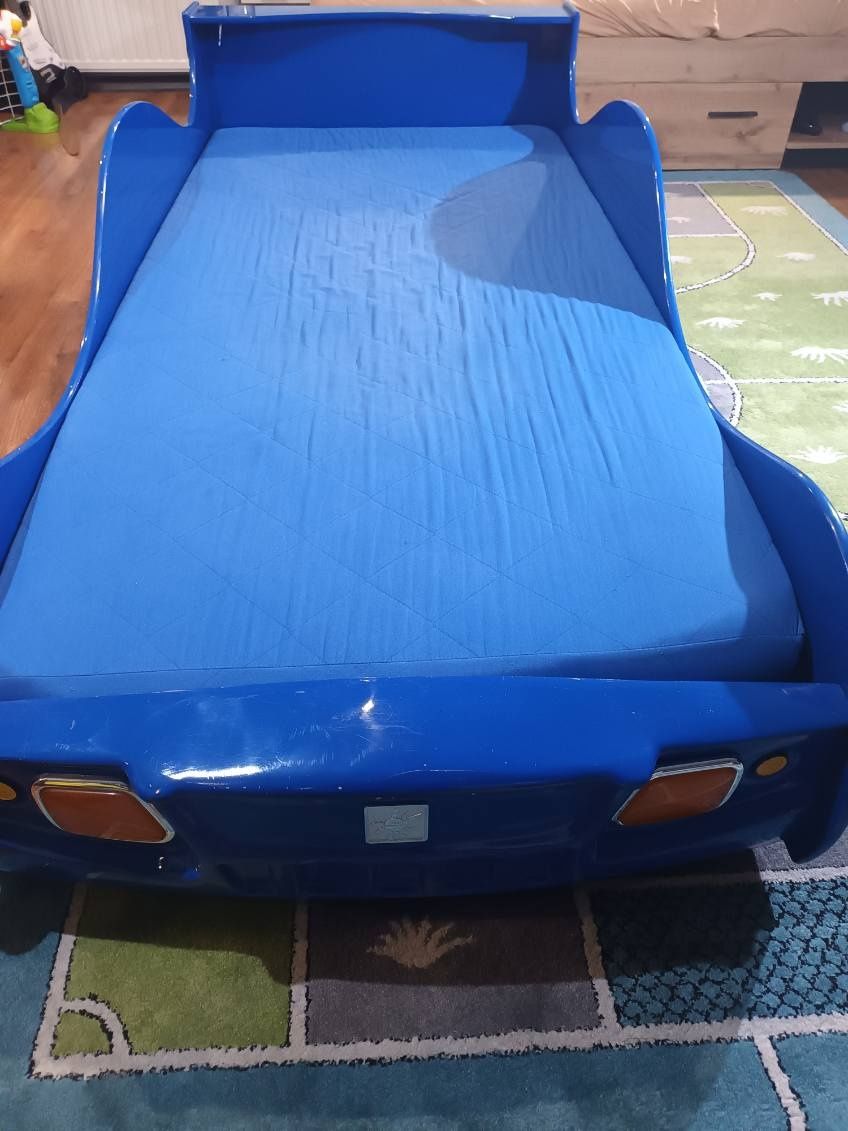 Łóżko dla chłopca auto