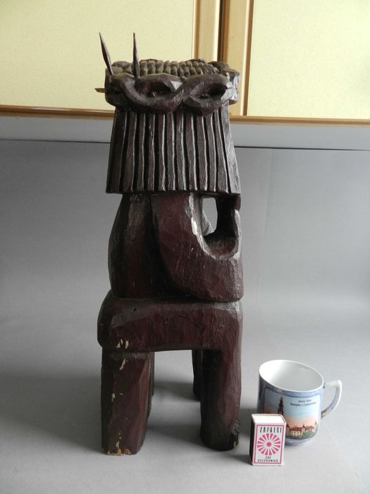 duża drewniana figura Chrystus Frasobliwy do kapliczki , sygnowany,