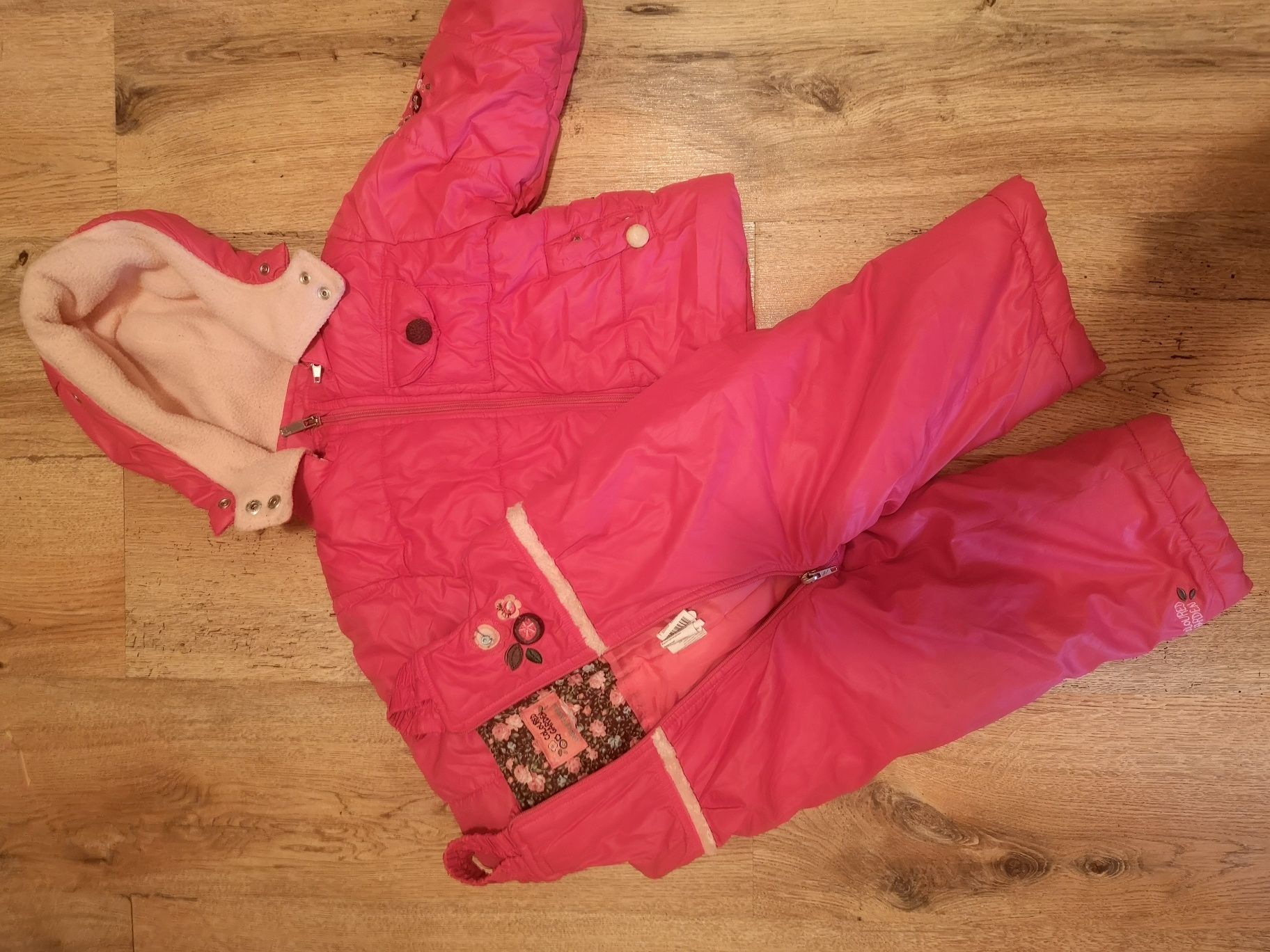 Komplet kurtka zimowa i spodnie zimowe marki Wójcik w rozmiarze 86