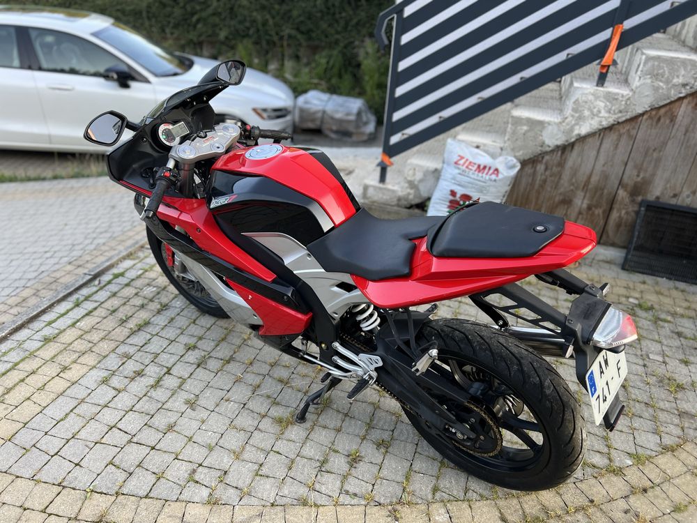 Peugeot Xr7 50 ! Am6 ! LeoVince v6 ! Tzr gpr