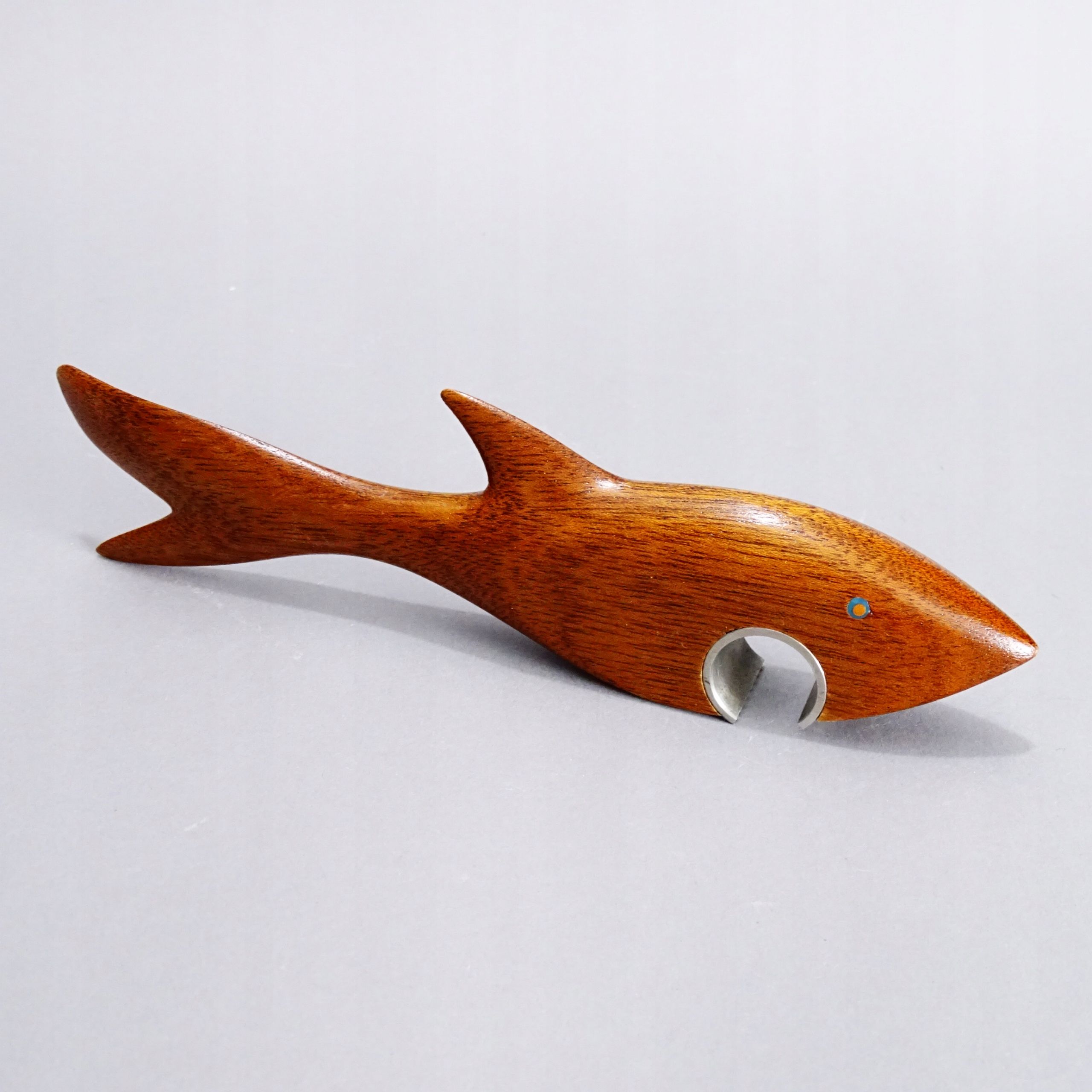 duński design lata 60 drewniany otwieracz w kształcie ryby