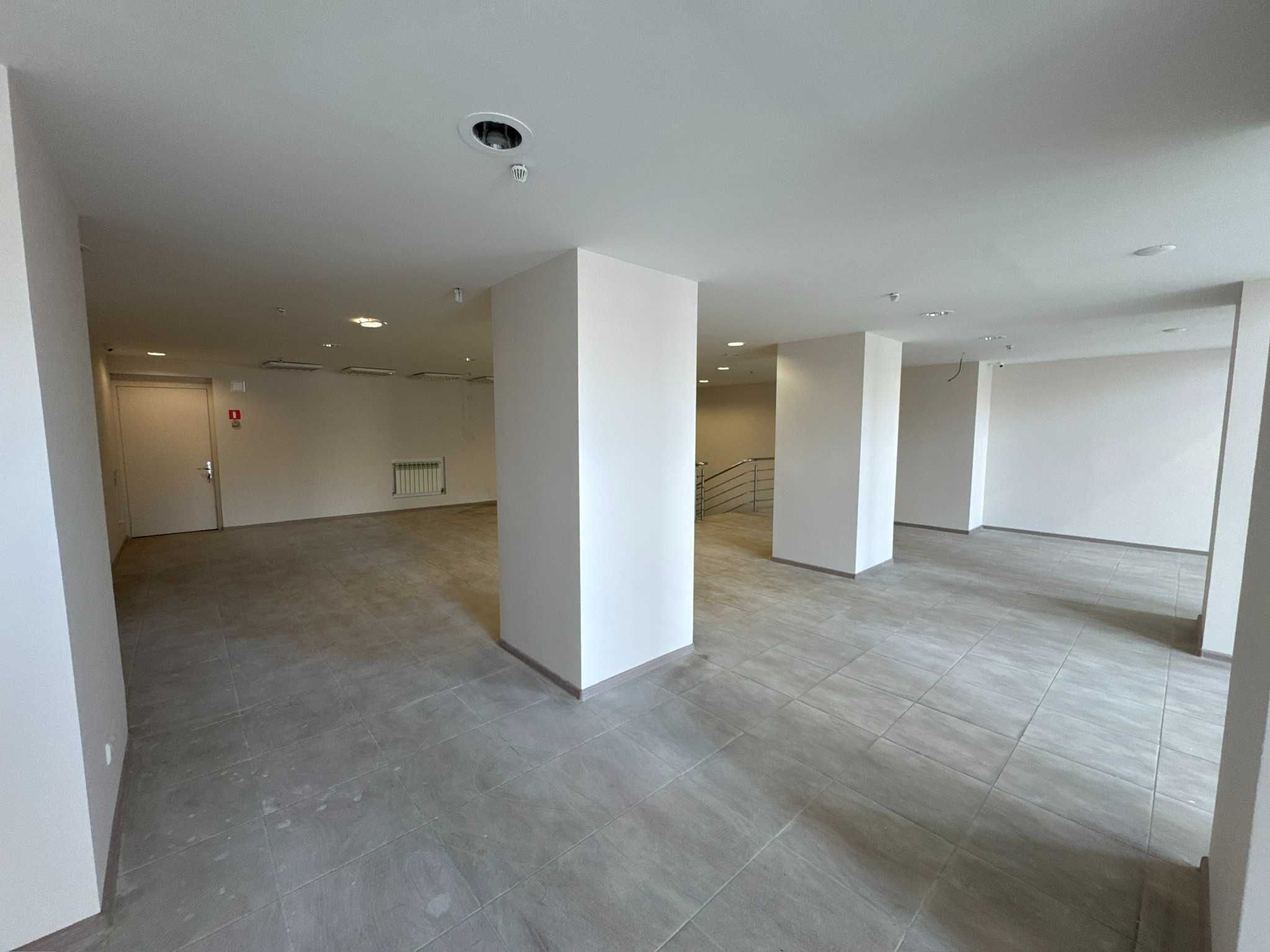 Оренда приміщення 363,3 м² Дмитра Яворницького, червона лінія