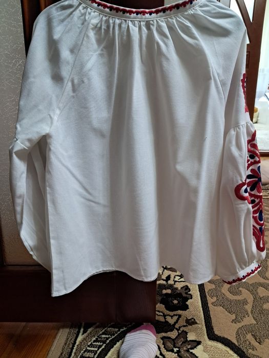 Вишиванка з шикарними об'ємними рукавами