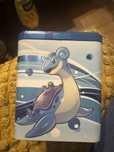 Sprzedam pudelko licencjonowane na karty pokemon tcg.