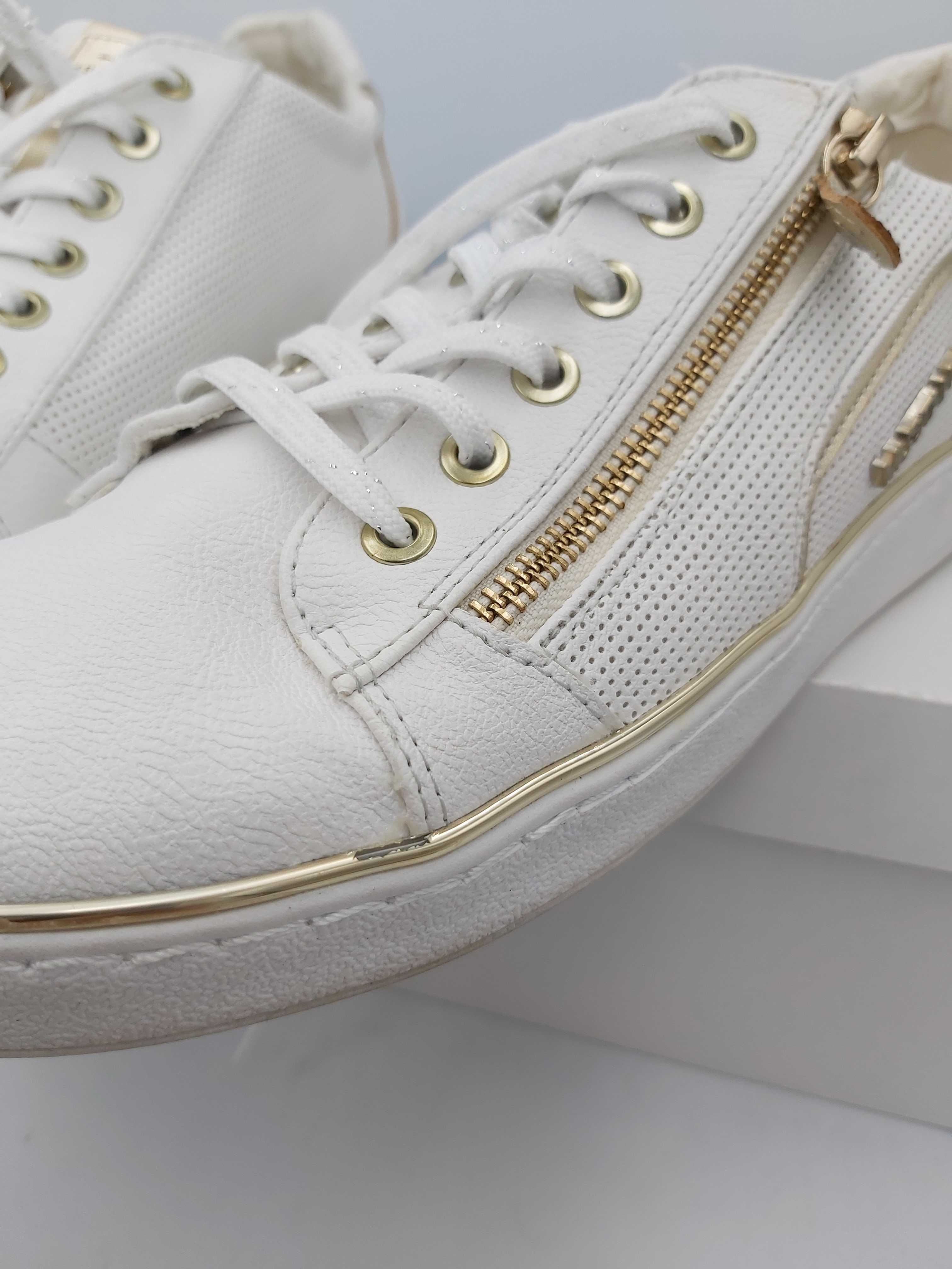 Białe buty trampki MUSTANG botki rozmiar 44 tenisówki