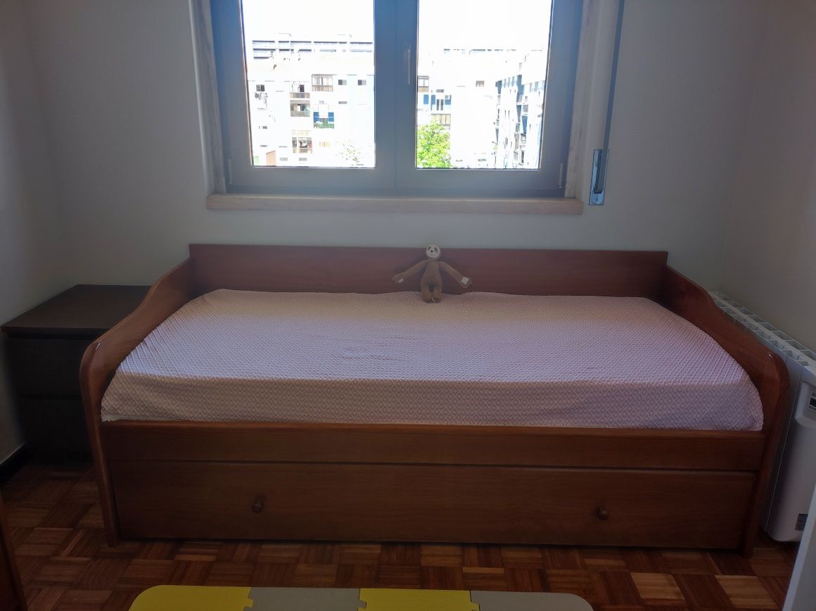 Cama individual/solteiro com gavetão