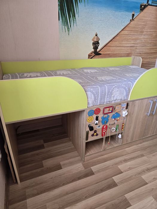 Ліжко дитяче  з матрасом