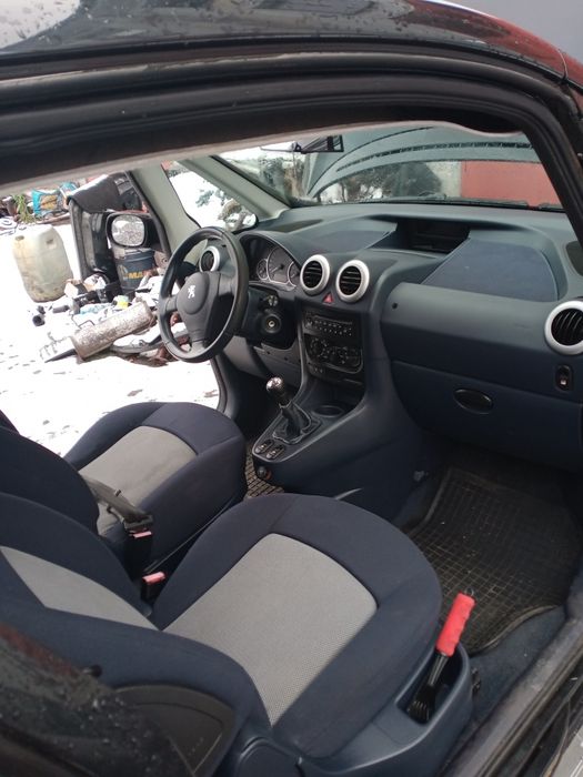 Peugeot 1007 1.4 benzyna