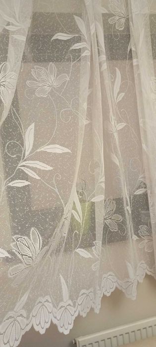 Nowa firanka żakardowa 1,60wys. x 3,00 szer.