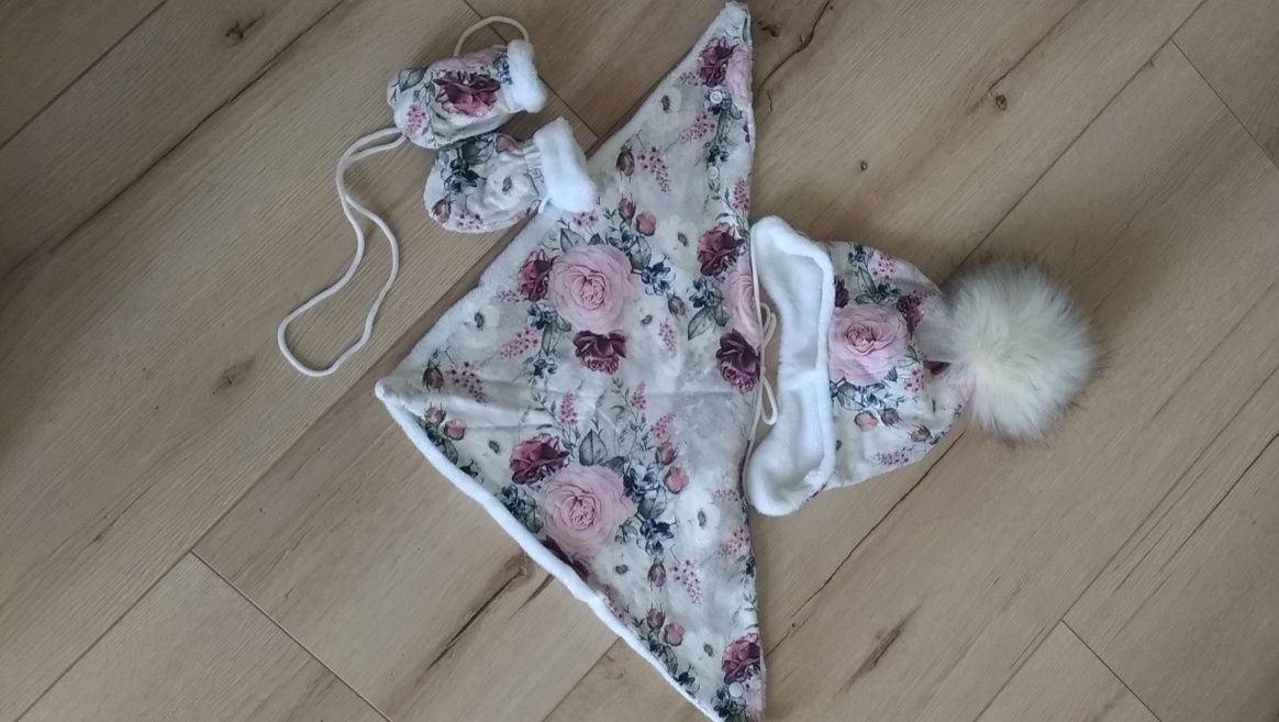 Zestaw czapka chusta rękawiczki