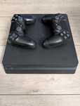 Konsola PS4 500GB 2 pady i gry
