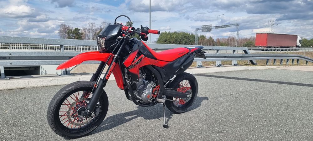 Honda crf 250M mały przebieg