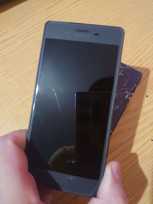 Sony Xperia f5121 3/32 (читаем описание)