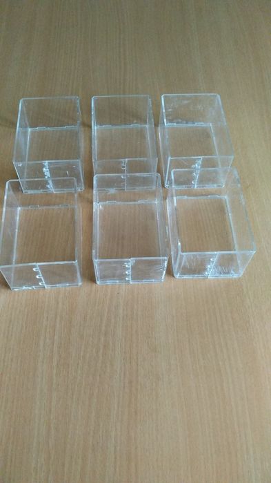 Пластикова ємність