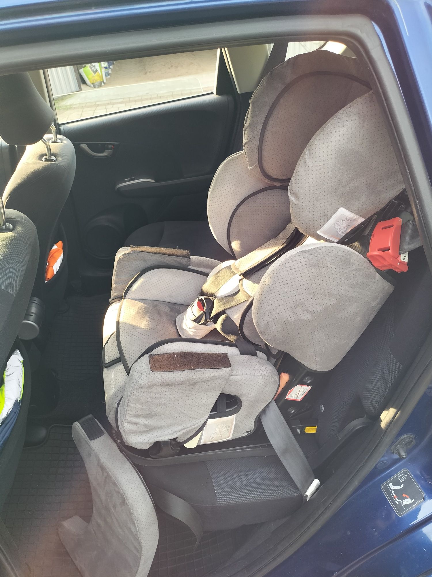 2 sztuki fotelik..Recaro Monza Nova 2 i Recaro Sport Reha ,baza ISOFIX