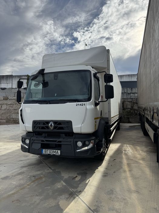 Renault D16, 250, 8.50m de caixa c/ plataforma retratil, 11.2017