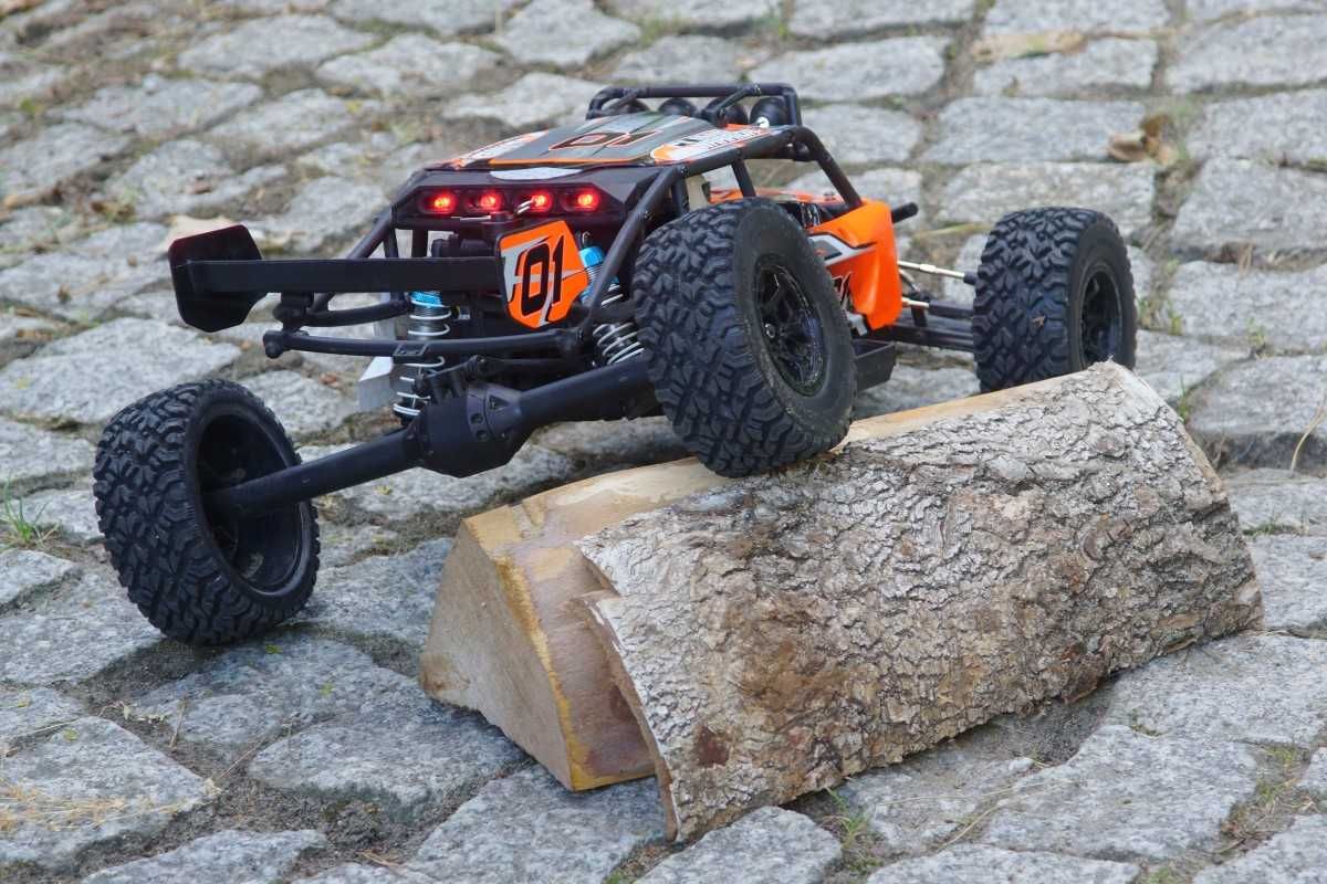 samochód model RC 1:10 Carson Climb Warrior bezszczotkowy