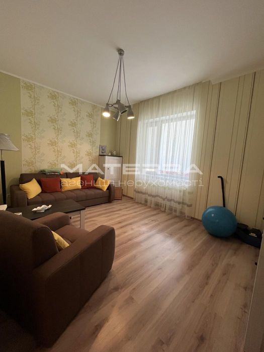 Продаж сучасного будинку в Забірʼє 1 лінія від лісу