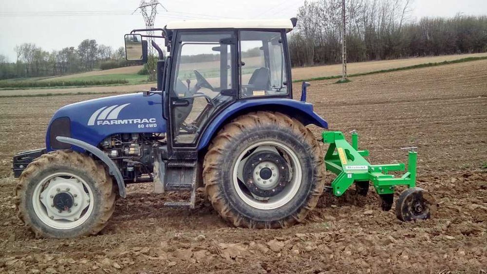 Глибокорозпушувач Bomet-3  до МТЗ, чизель глубокорыхлитель Польша