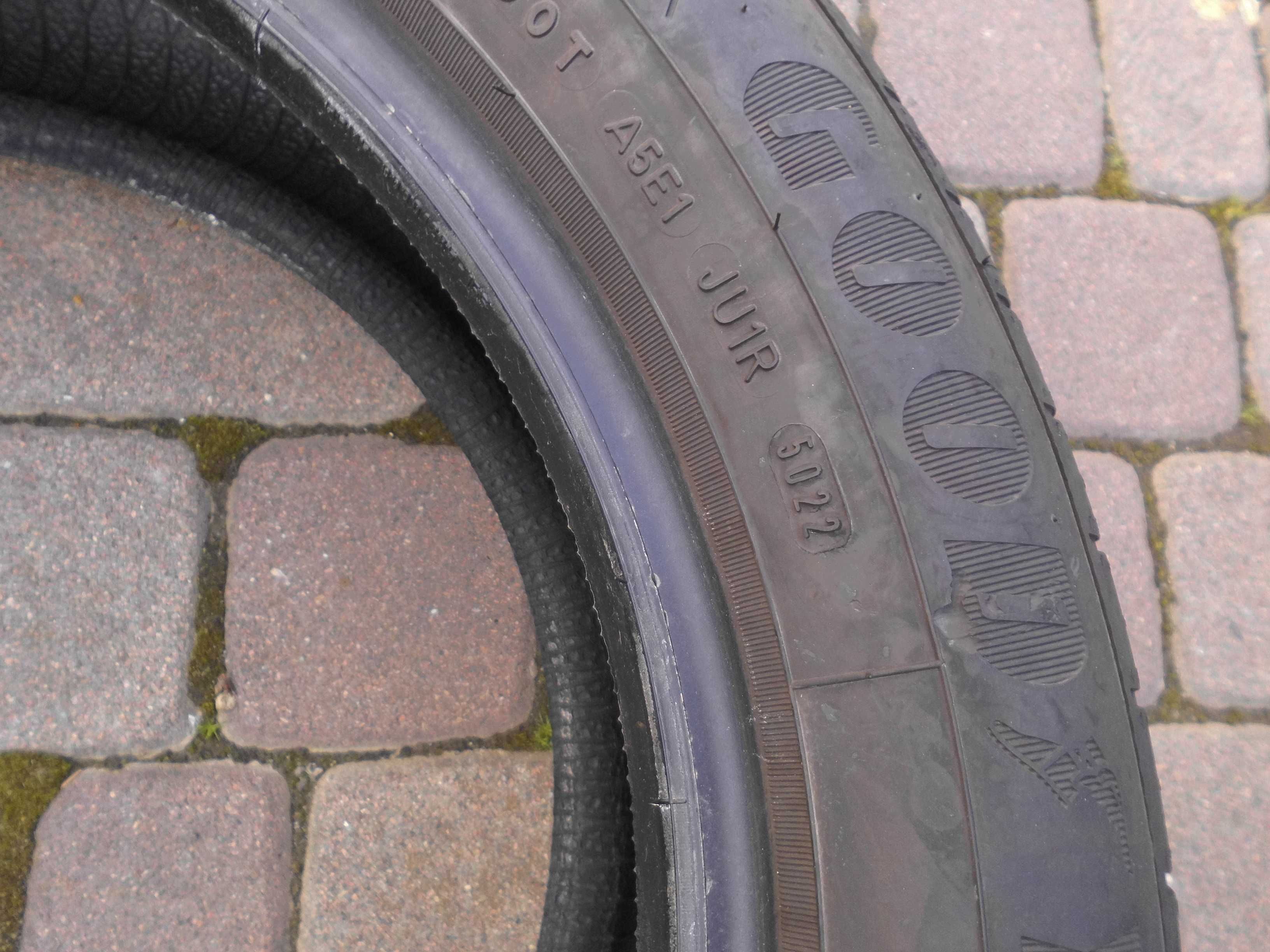 205/55 R17 GoodYear почти новые летние